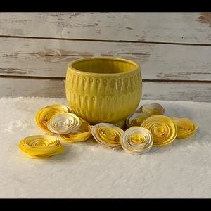 Ceramic Bowl with Petals 🌸